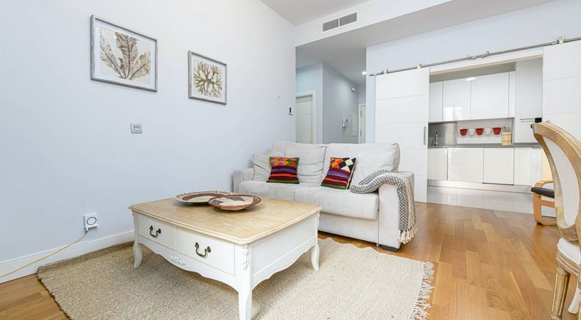 Photo of The Lemon Seller