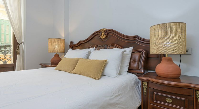 Photo of The Lemon Seller