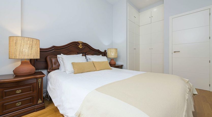 Photo of The Lemon Seller