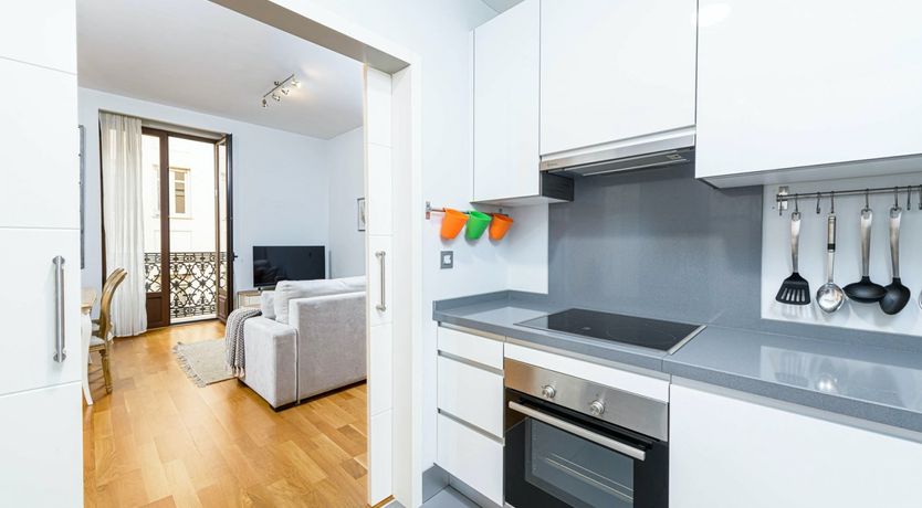 Photo of The Lemon Seller