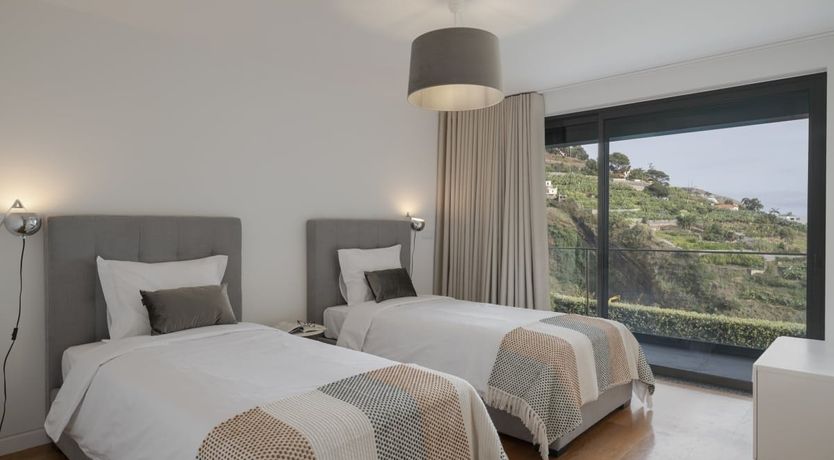 Photo of Sun on the Horizon