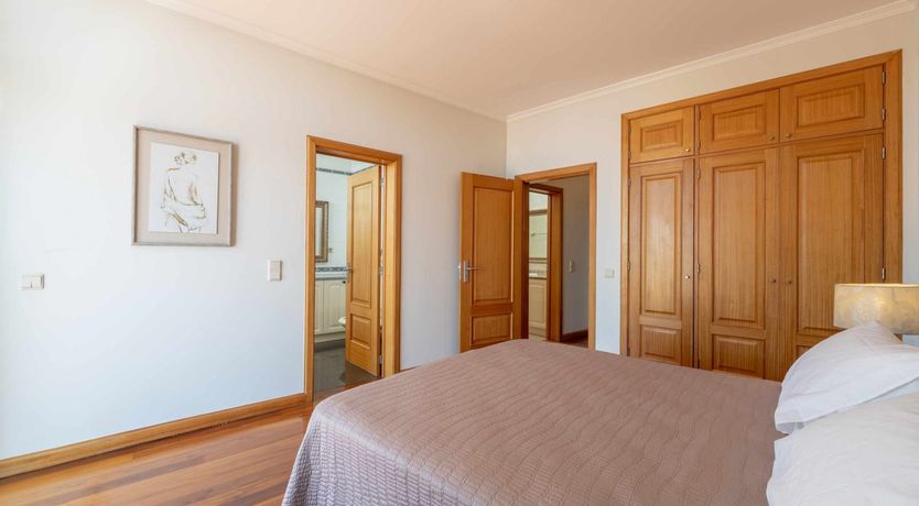 Photo of Mimosa & Bergamot