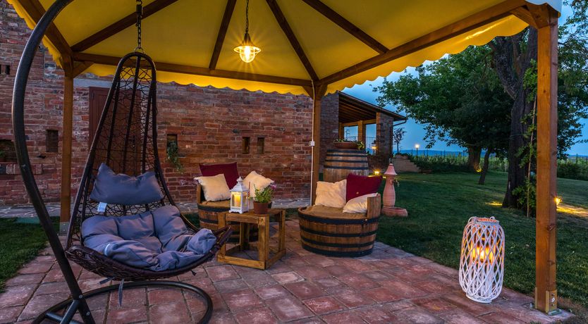 Photo of Between the Vineyards