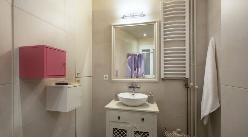 Photo of Theia's Jewel