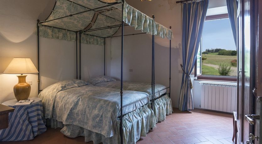 Photo of The Vineyard House