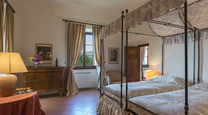 Photo of The Vineyard House