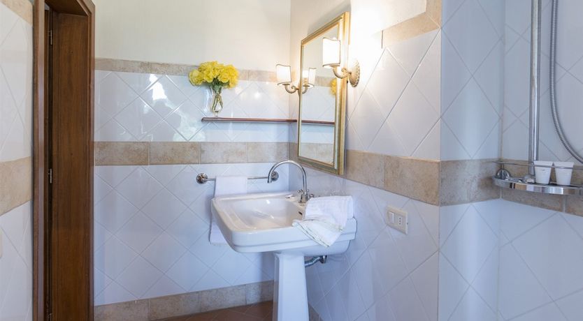 Photo of The Vineyard House