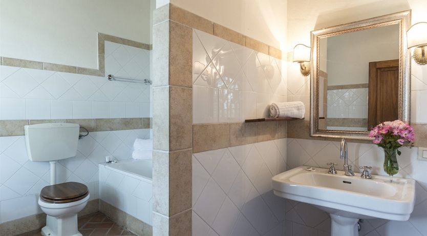 Photo of The Vineyard House