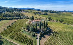 Photo of The Vineyard House
