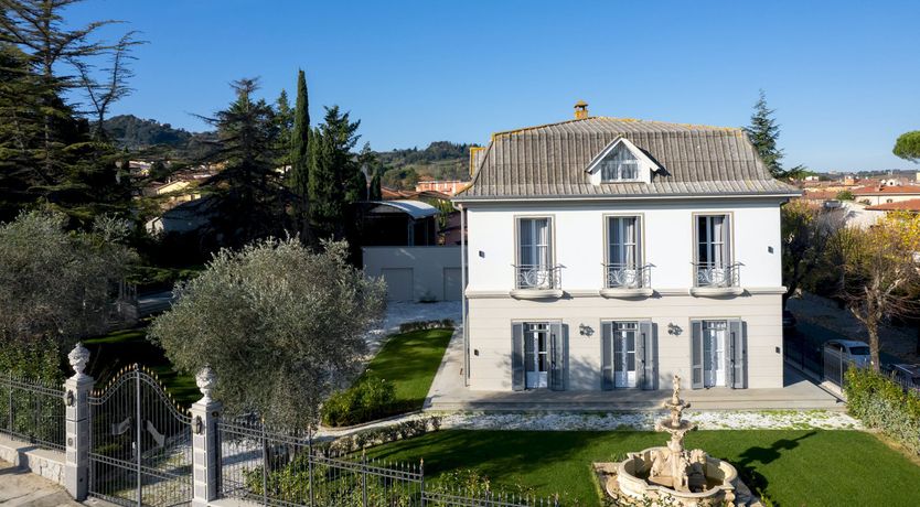 Photo of Wisteria Wish