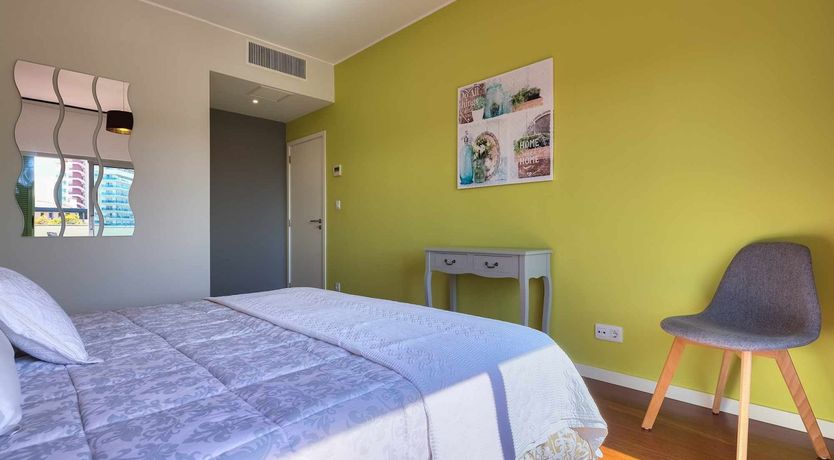 Photo of Glossy Reflections