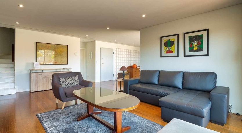 Photo of Glossy Reflections