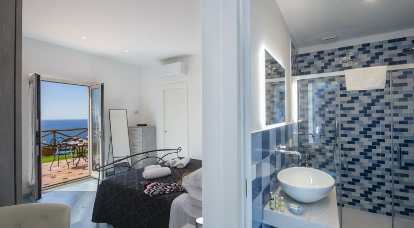 Photo of The Sun Across the Gulf