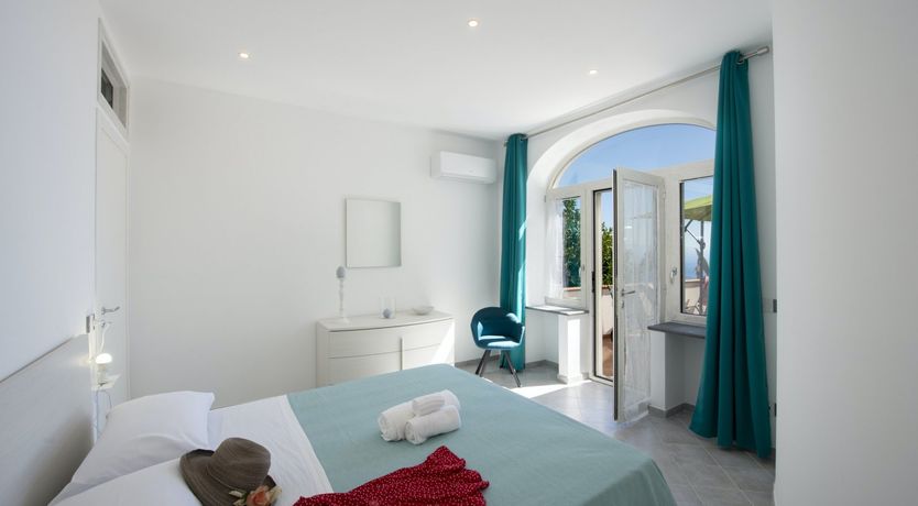 Photo of The Sun Across the Gulf