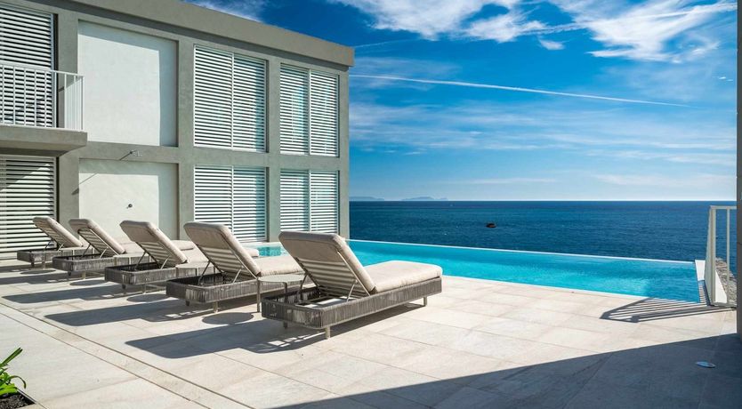 Photo of Glistening Blue