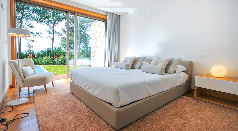 Photo of Velvet Moon