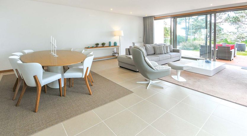 Photo of Velvet Moon