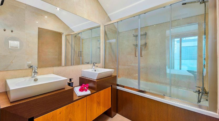 Photo of Rich Pickings