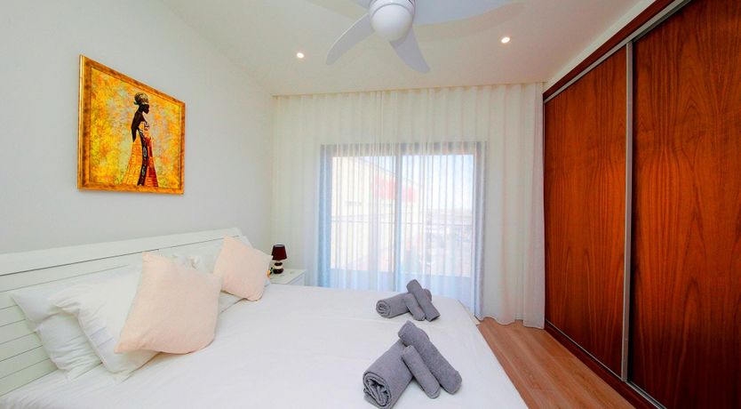 Photo of An Infinite Horizon