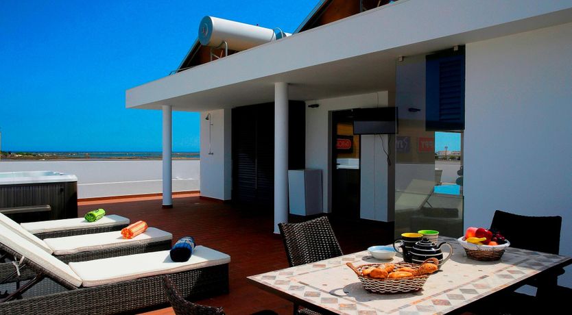 Photo of An Infinite Horizon