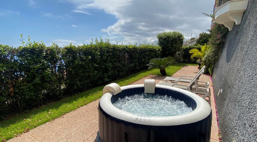 Photo of Blurred Horizons