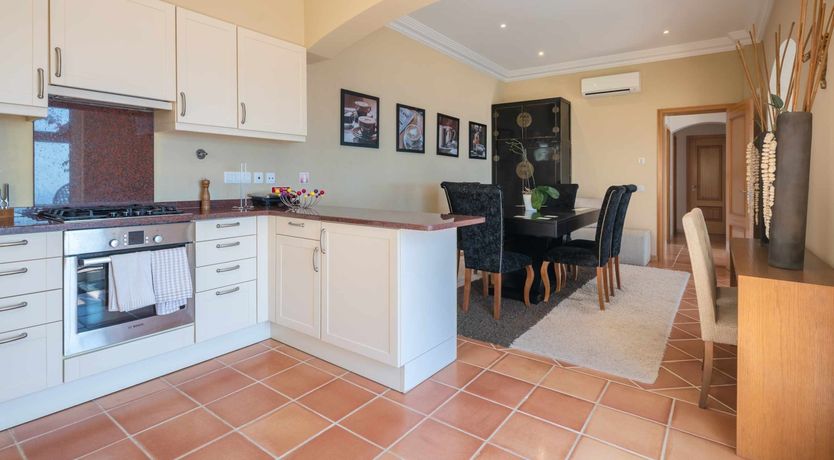 Photo of Blurred Horizons