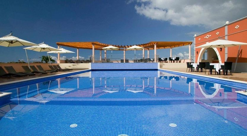 Photo of Blurred Horizons