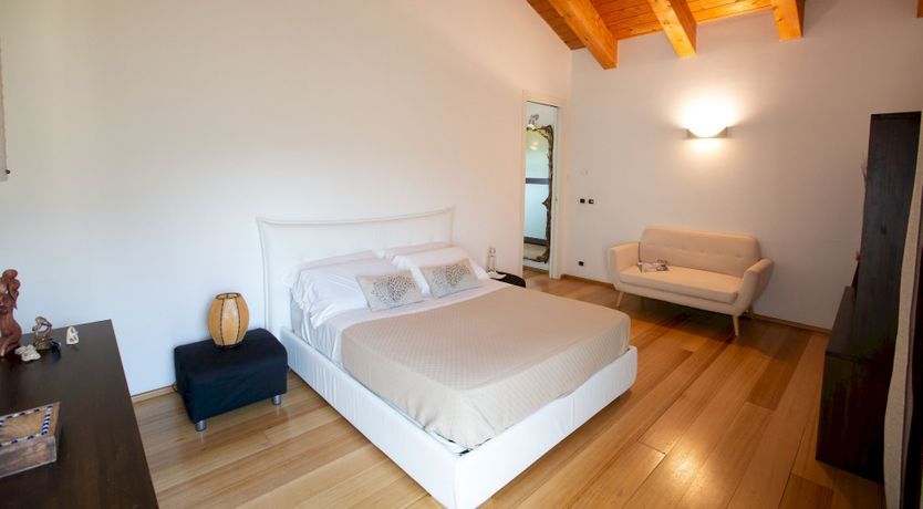 Photo of Aromatic Breeze