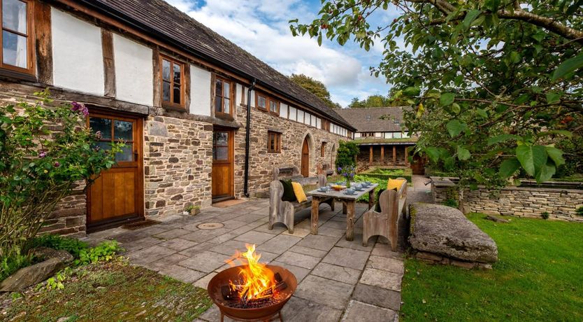 Photo of 5 Bed in Clyro