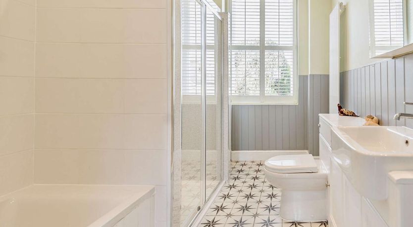 Photo of 2 Bed in St Leonards on Sea