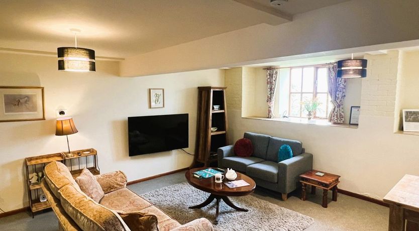 Photo of 2 Bed in Godshill