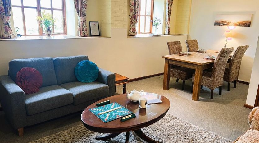 Photo of 2 Bed in Godshill