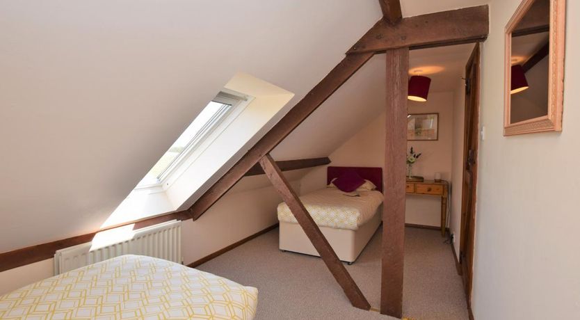 Photo of 2 Bed in Godshill