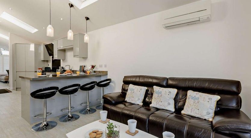 Photo of 2 Bed in Brixham