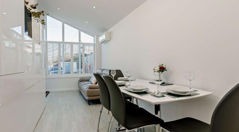 Photo of 2 Bed in Brixham