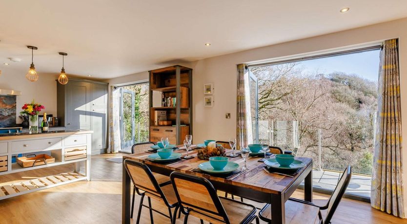 Photo of 3 Bed in Dolgellau