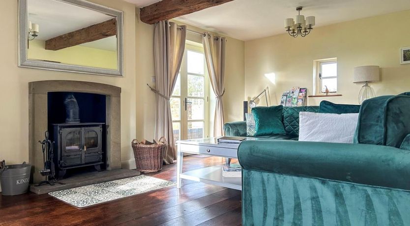 Photo of 4 Bed in Awre