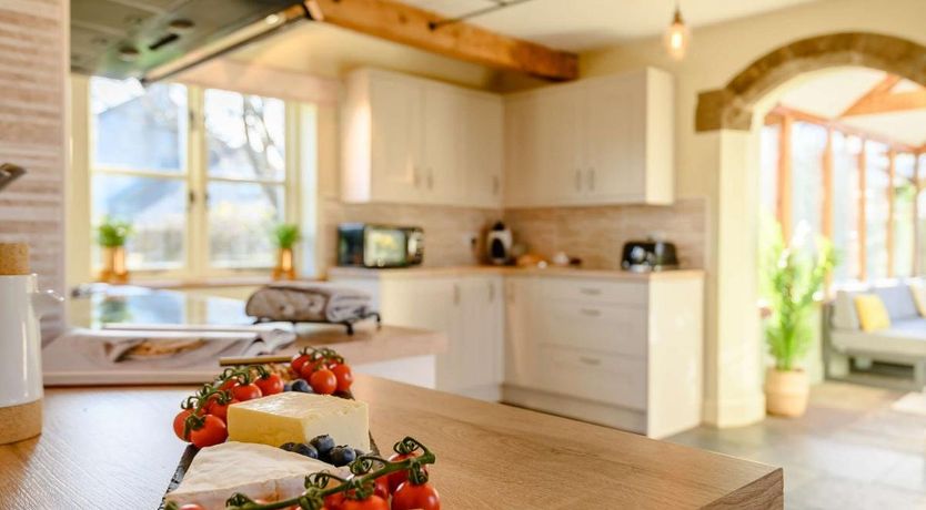 Photo of 4 Bed in Awre