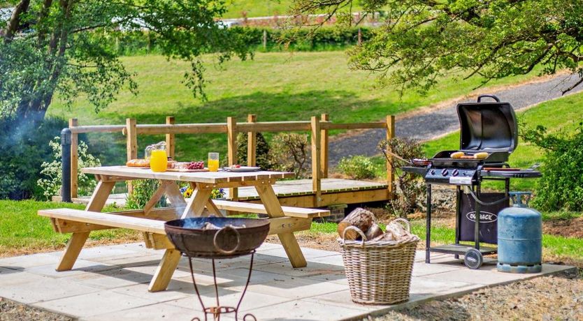 Photo of 1 Bed in All Stretton