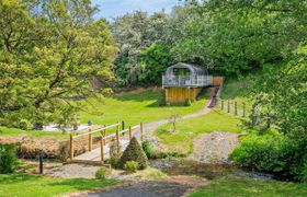 Photo of log-cabin-in-shropshire-6