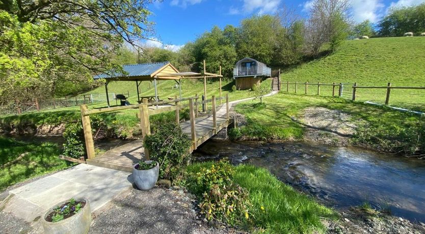 Photo of 1 Bed in All Stretton