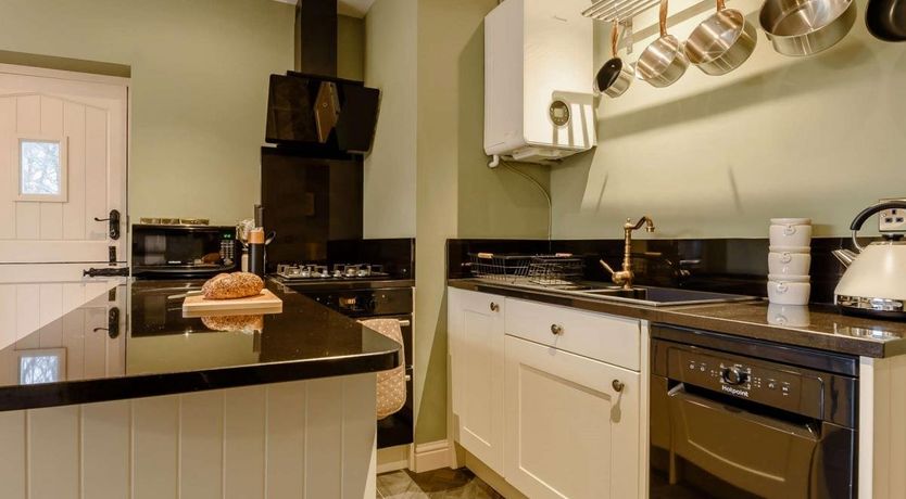 Photo of 1 Bed in Waterhouses