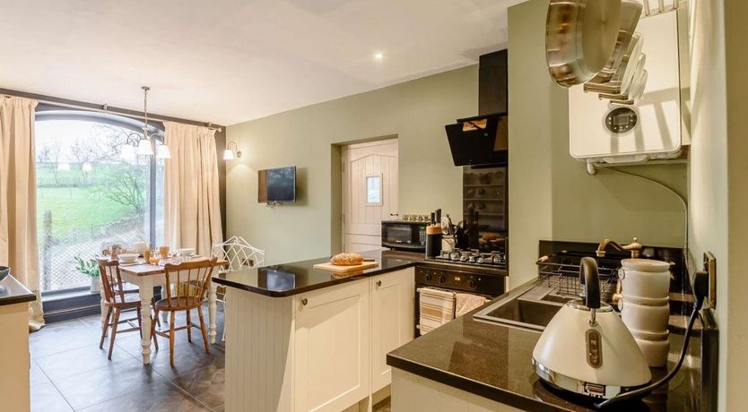 Photo of 1 Bed in Waterhouses