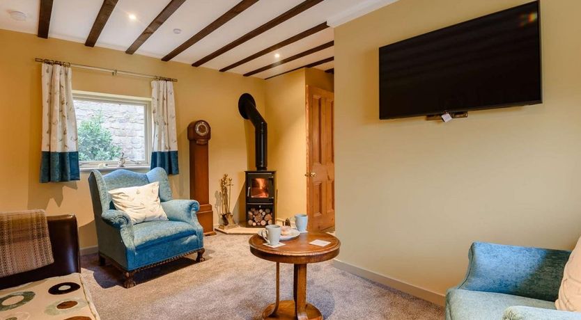 Photo of 1 Bed in Waterhouses