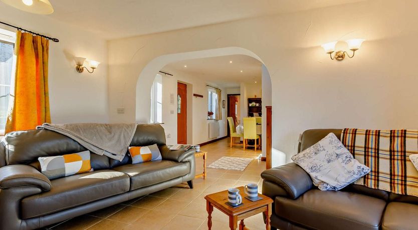 Photo of 3 Bed in Ilfracombe