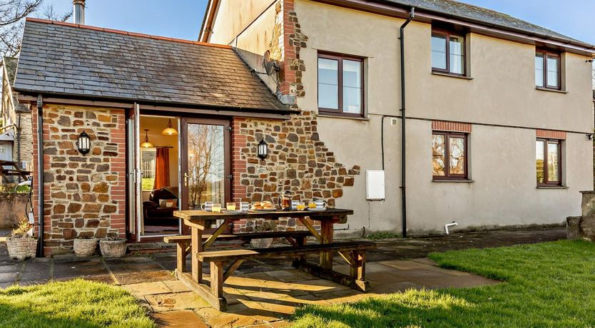 Photo of 3 Bed in Ilfracombe