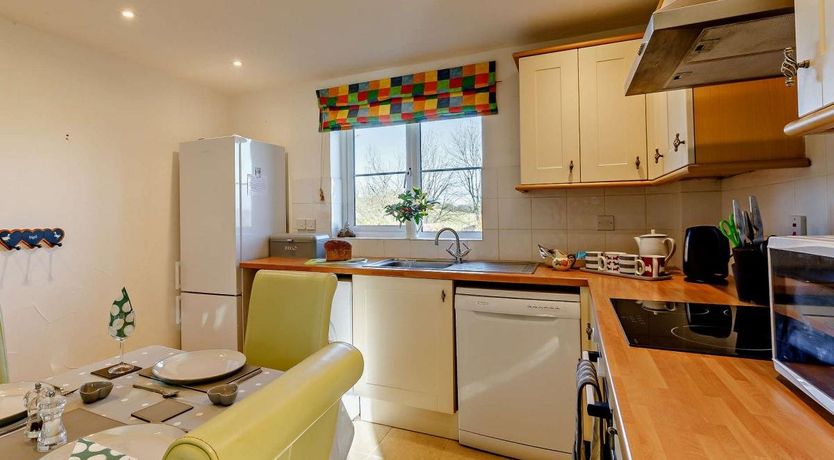 Photo of 3 Bed in Lee