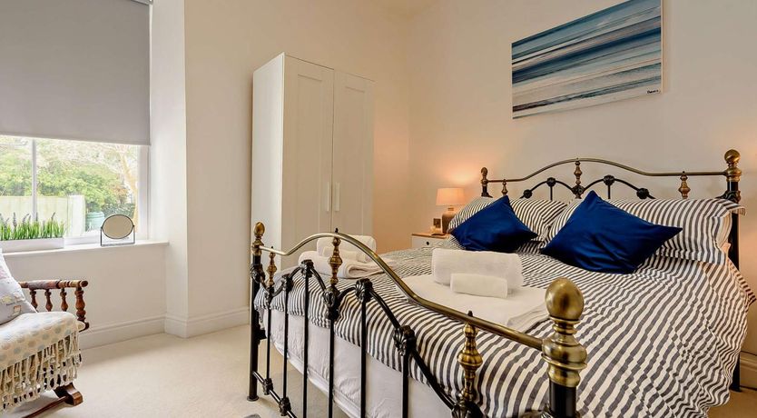 Photo of 2 Bed in Tenby