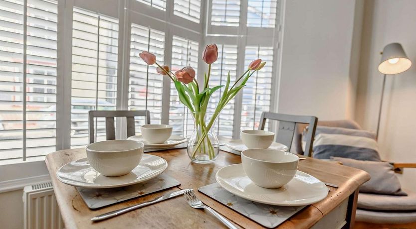 Photo of 2 Bed in Tenby