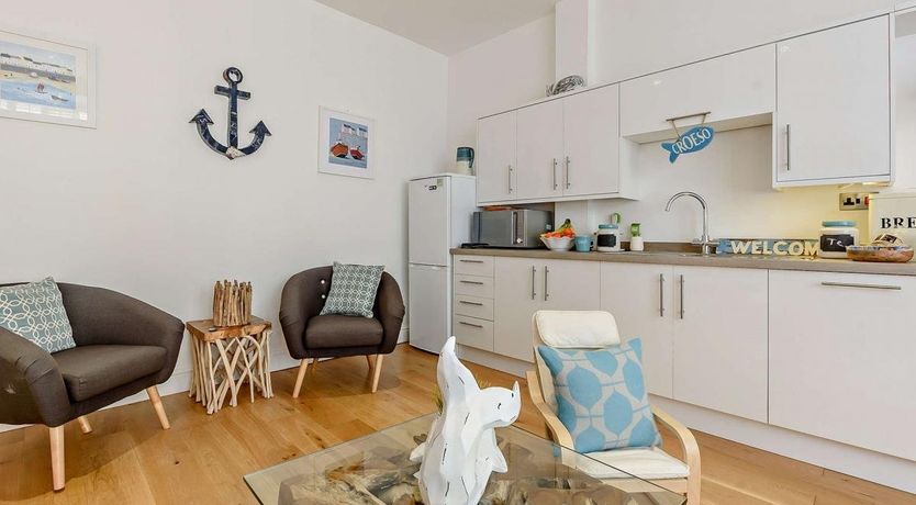 Photo of 2 Bed in Tenby